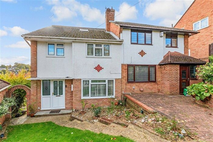 5 Bedroom Semi Detached House For Sale In Sussex Drive, Walderslade, Chatham, Kent, ME5