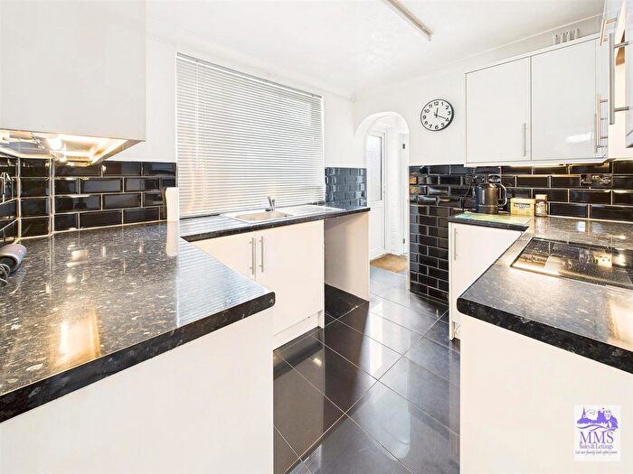 3 Bedroom Terraced House For Sale In Bingham Road, Frindsbury, ME2