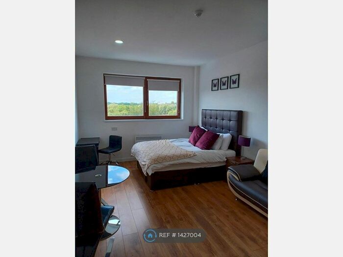 Studio To Rent In Lower Bryan Street, Stoke-On-Trent, ST1