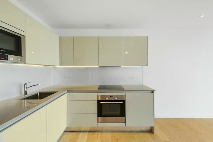 1 Bedroom Flat To Rent In One The Elephant, St. Gabriel Walk, Elephant Amp; Castle, London, SE1