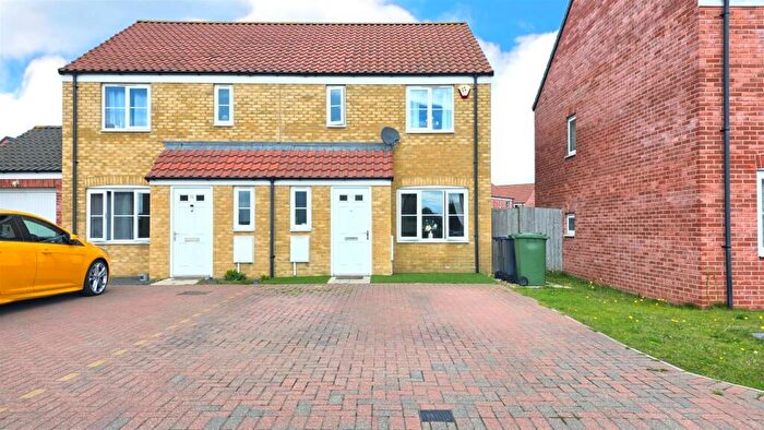 3 Bedroom Semi-Detached House For Sale In Delph Road, Bradwell, NR31