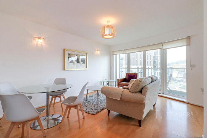 2 Bedroom Flat To Rent In Millsands, Sheffield, South Yorkshire, S3