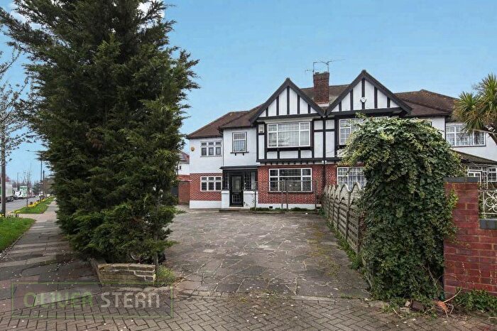 4 Bedroom Terraced House To Rent In Watford Road, Harrow, London, HA1