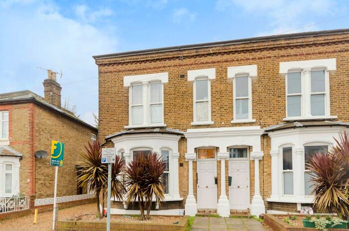 Studio To Rent In Hardman Road, Kingston, Kingston Upon Thames, KT2