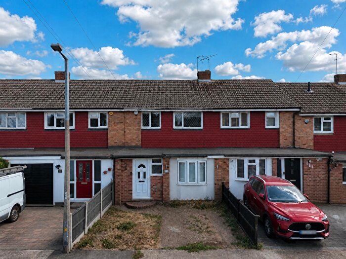 4 Bedroom Terraced House For Sale In Boyce Road, Stanford-Le-Hope, SS17
