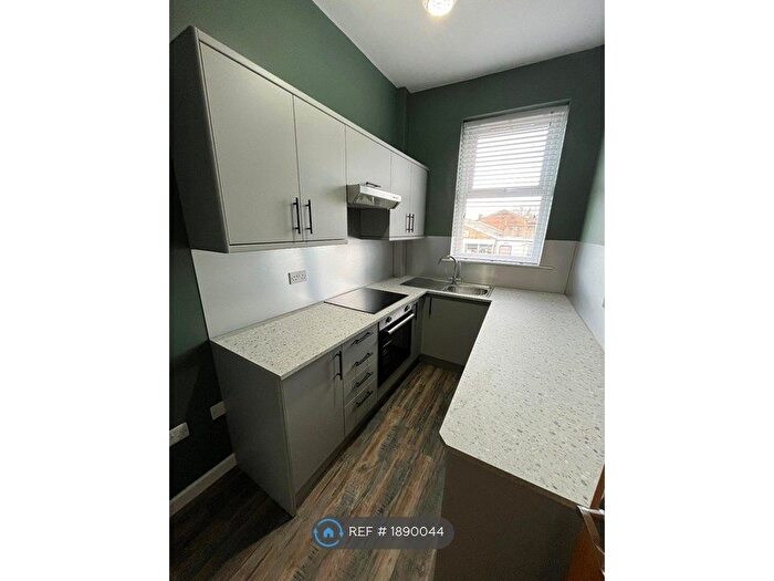 2 Bedroom Terraced House To Rent In Wolseley Street, Clayton, Bradford, BD14