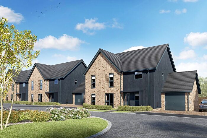 4 Bedroom Detached House For Sale In St. Johns Drive, Stone, Aylesbury, HP17