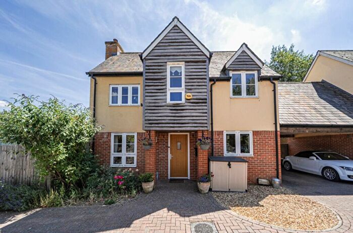 3 Bedroom Link Detached House For Sale In St. James Street, Ludgershall, Andover, SP11