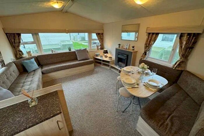 2 Bedroom Caravan For Sale In Seaview Holiday Park, St Johns Road, Whitstable, Kent, CT5
