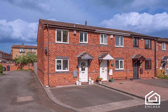 2 Bedroom End Of Terrace House For Sale In Lark Close, Birmingham, B14