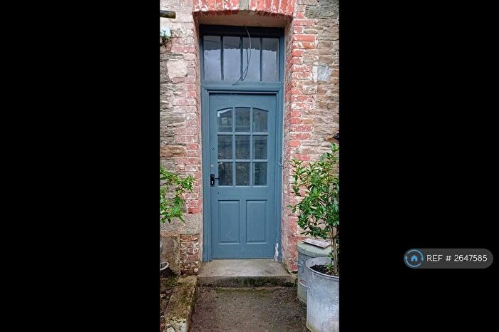 1 Bedroom Flat To Rent In Karrow Garth, Liskeard, PL14