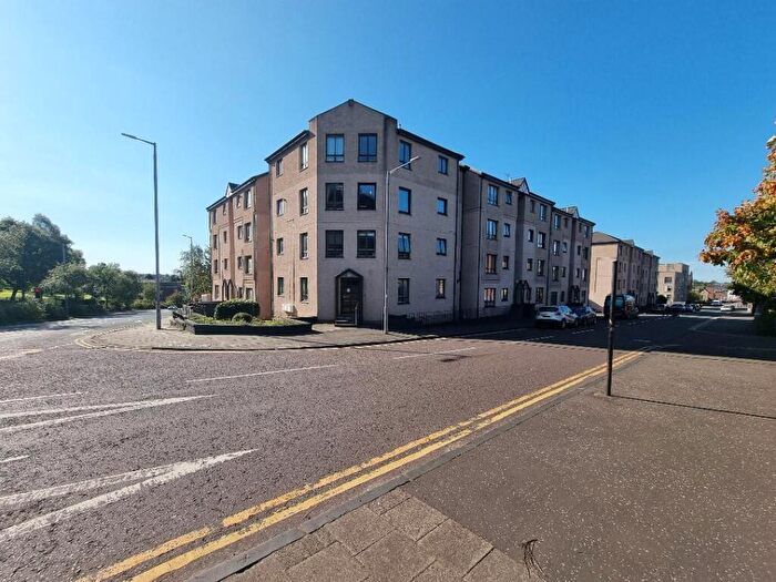 2 Bedroom Flat To Rent In Muiryhall Street, Coatbridge, Lanarkshire, ML5