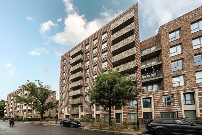 2 Bedroom Flat To Rent In Bollo Lane, London, W3