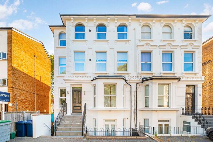 1 Bedroom Flat To Rent In Windsor Road, Ealing, W5