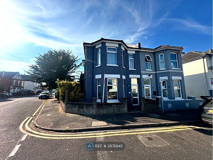 5 Bedroom Semi Detached House To Rent In Henville Road, Bournemouth, BH8