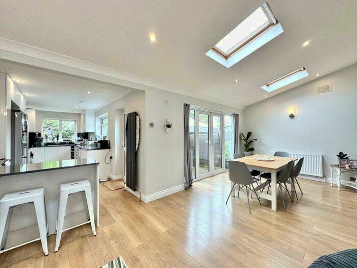 4 Bedroom Semi-Detached House To Rent In Sinhurst Road, Camberley, Surrey, GU15