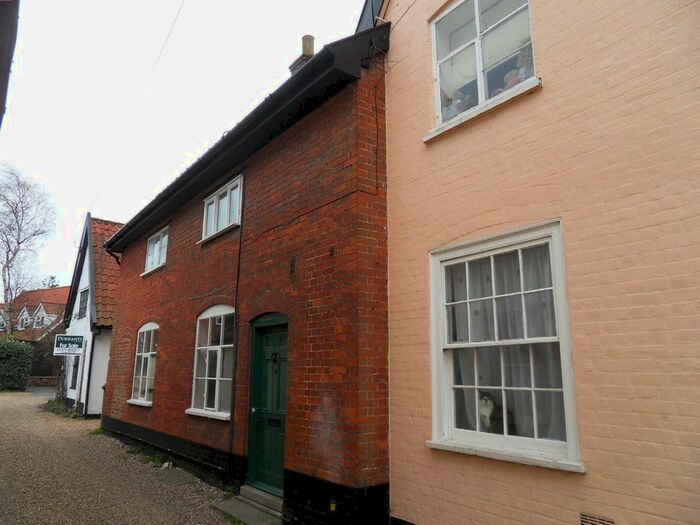 3 Bedroom Terraced House To Rent In Wilsons Square, Harleston, IP20
