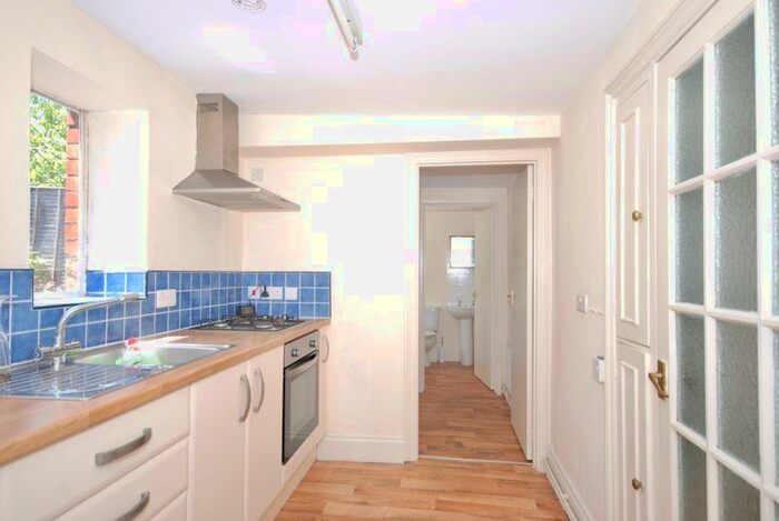 1 Bedroom Flat To Rent In Station Road, Castle Cary, BA7