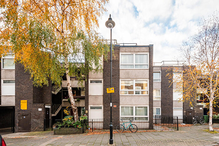 1 Bedroom Flat For Sale In Raleigh Mews, London, N1