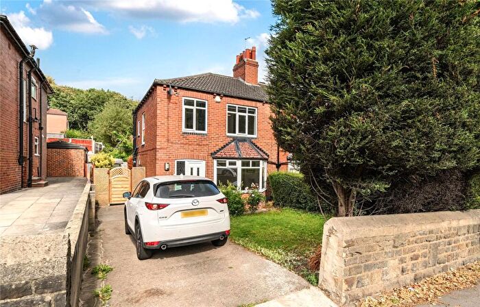 3 Bedroom Semi-Detached House For Sale In New Road Side, Horsforth, Leeds, LS18