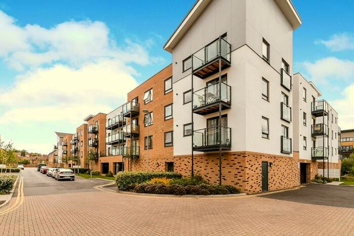 2 Bedroom Flat To Rent In Creek Mill Way, Dartford, DA1