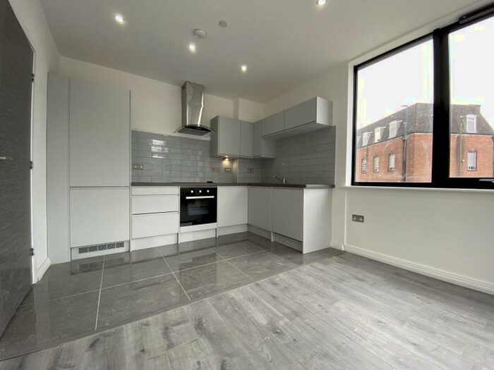 2 Bedroom Apartment To Rent In Knights House, Parade, Sutton Coldfield, B72