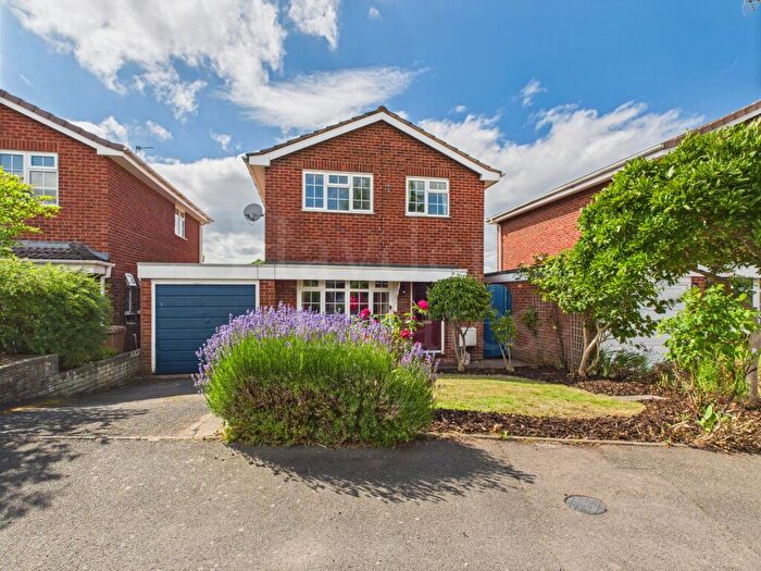 3 Bedroom Detached House For Sale In Parkfield Close, Hartlebury, DY11