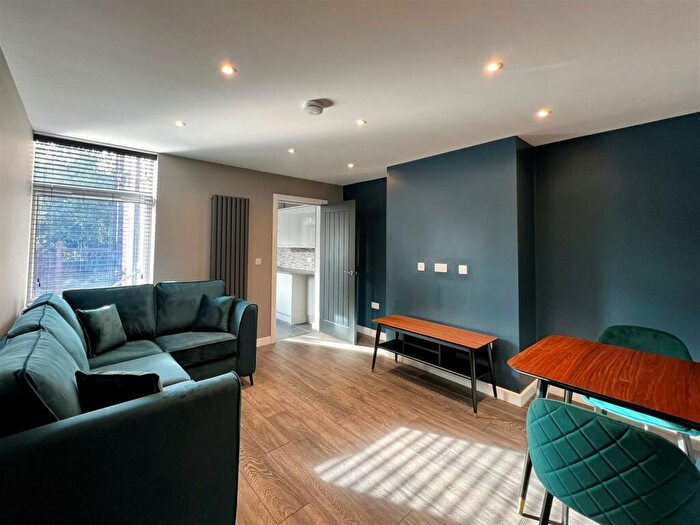 2 Bedroom House To Rent In Rothbury Terrace, Newcastle Upon Tyne, NE6