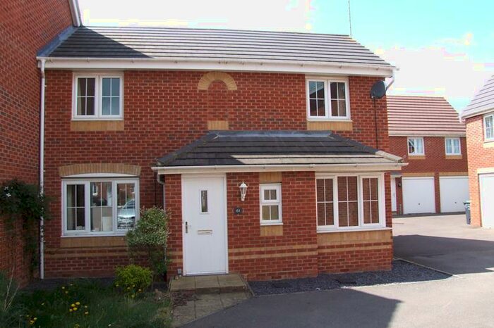 3 Bedroom Semi-Detached House To Rent In Regency Court, Rushden, NN10