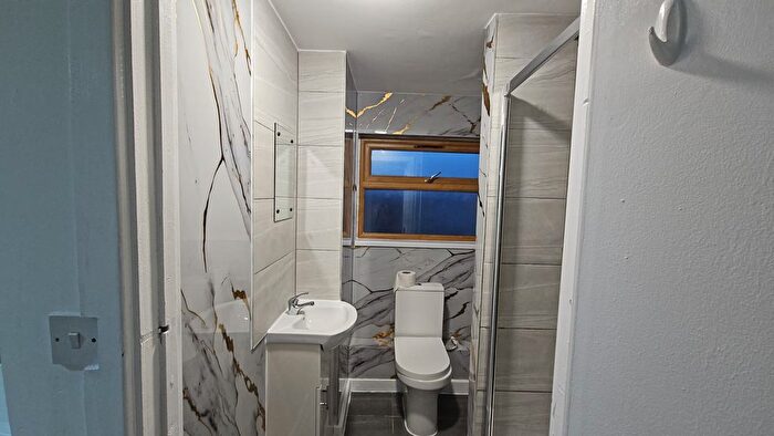 3 Bedroom Flat To Rent In Chapel Street, Luton, LU1