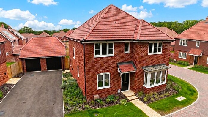 4 Bedroom Detached House For Sale In Maple Drive, Kirdford, RH14