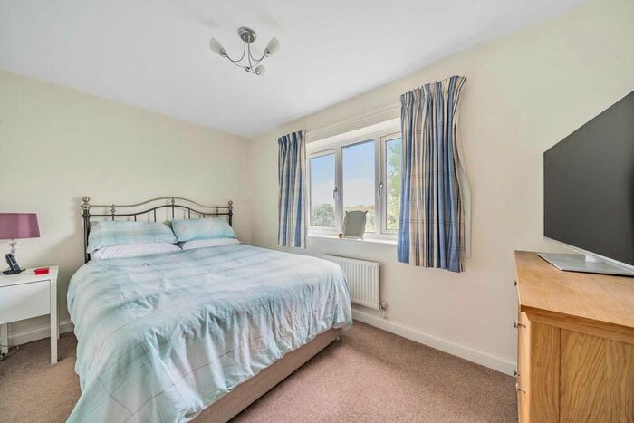 2 Bedroom End Of Terrace House For Sale In Battle Abbey, Riverfield Drive, MK41
