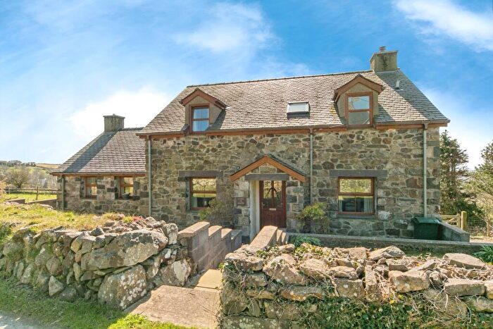 4 Bedroom Detached House For Sale In Garnfadryn, Gwynedd, LL53