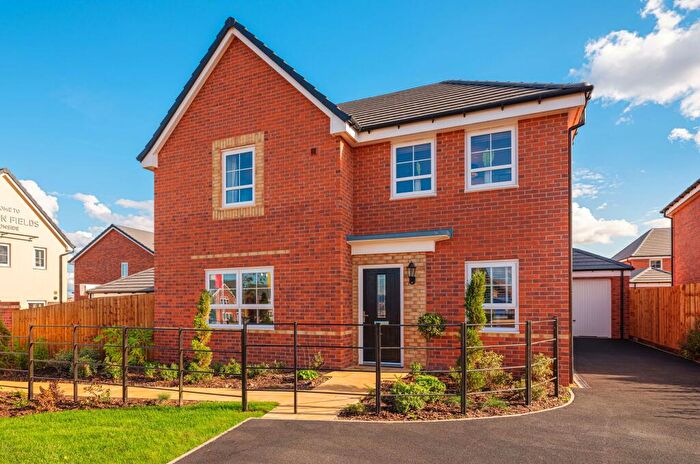 4 Bedroom Detached House For Sale In Stone Rd, Beaconside, Stafford, ST16