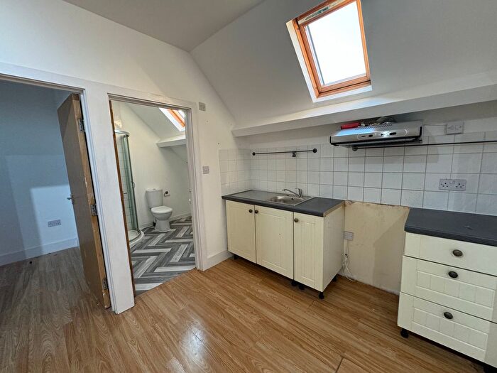 1 Bedroom Flat To Rent In Hendon Central, London, NW4