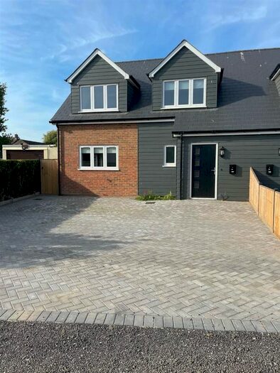 3 Bedroom Semi-Detached House To Rent In Fairway Close, St. Marys Bay, Romney Marsh, TN29