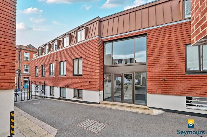 2 Bedroom Flat For Sale In Chertsey Street, Guildford, Surrey, GU1