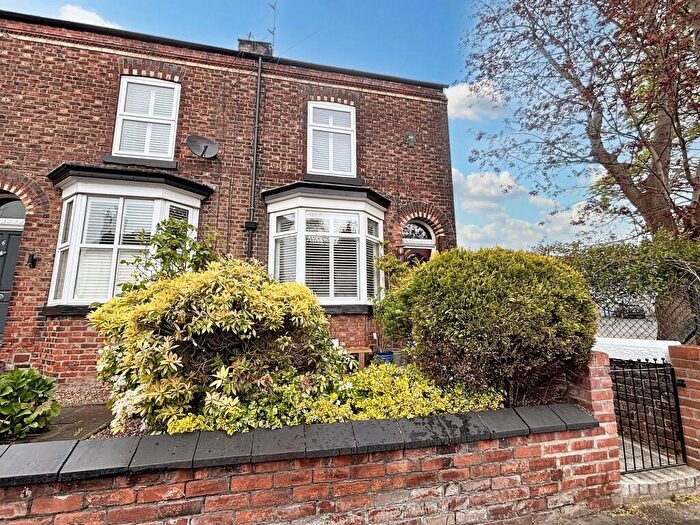 2 Bedroom End Of Terrace House To Rent In Hazelhurst Road, Worsley, M28