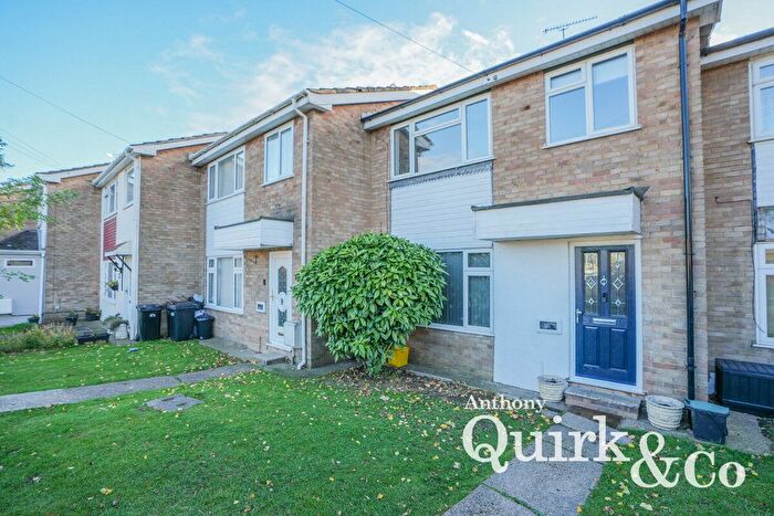 3 Bedroom Terraced House For Sale In The Weald, Canvey Island, SS8