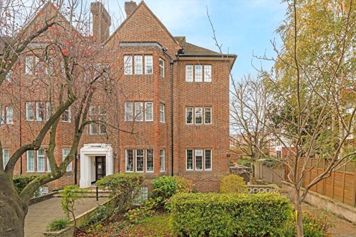 1 Bedroom Flat For Sale In Tudor Close, Belsize Park, NW3