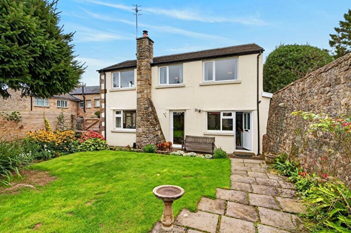 4 Bedroom Detached House For Sale In Post Horse Lane, Hornby, Lancaster, LA2