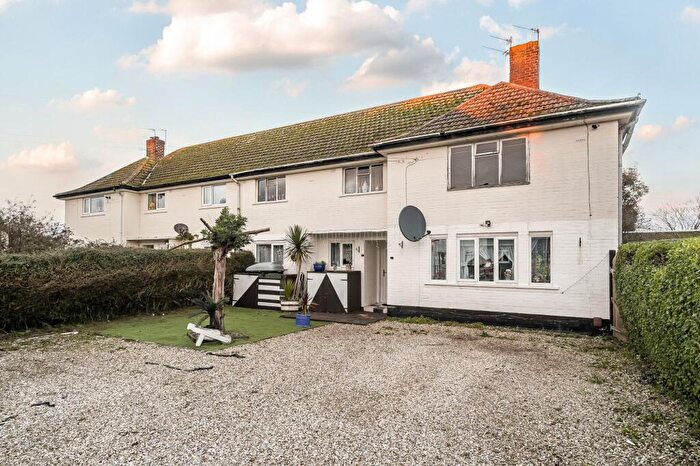 3 Bedroom Flat For Sale In Orchard Way, North Bersted, Bognor Regis, PO22