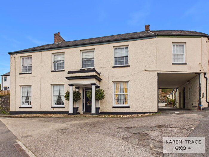 3 Bedroom Flat For Sale In Church Street, St Blazey, PL24