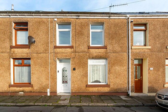 2 Bedroom Terraced House For Sale In Bedlinog Terrace, Bedlinog, Treharris, CF46