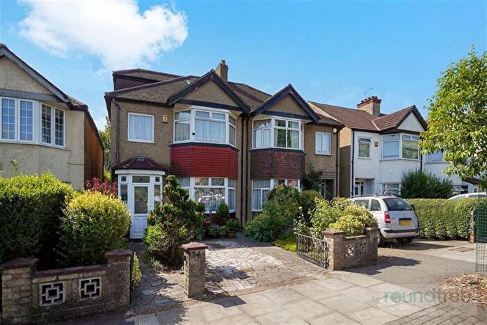 5 Bedroom Semi-detached House For Sale In Renters Avenue, Hendon, NW4