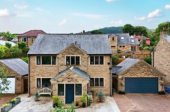 4 Bedroom Detached House For Sale In Caldene Avenue, Hebden Bridge, West Yorkshire, HX7