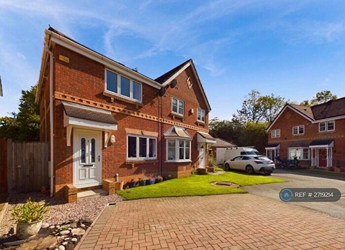 3 Bedroom Semi Detached House To Rent In Lauren Close, Liverpool, L36