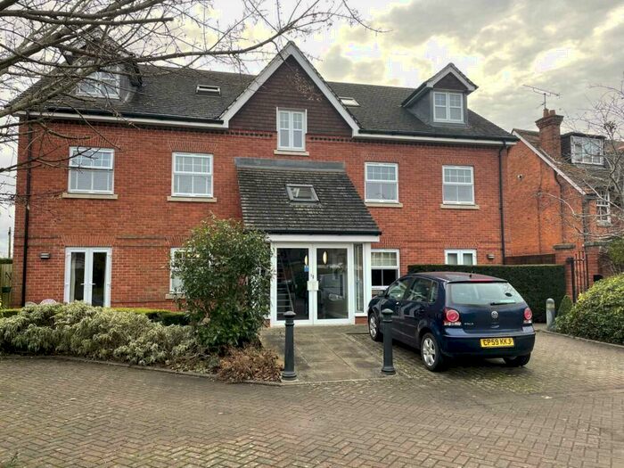 2 Bedroom Apartment To Rent In Peel Court, Pangbourne, RG8