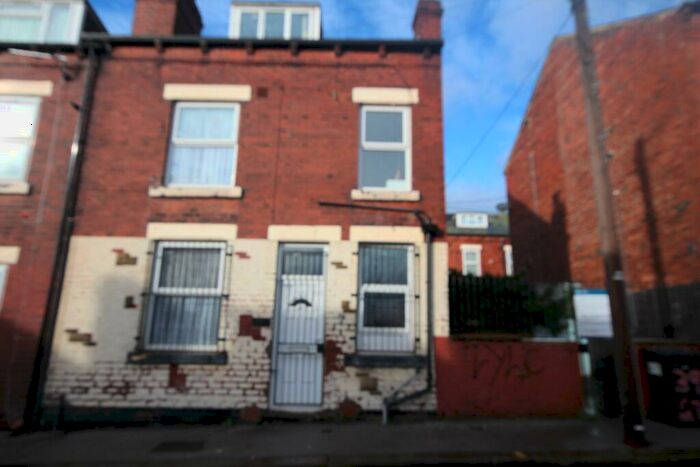 2 Bedroom Terraced House To Rent In Glensdale Terrace, Leeds, West Yorkshire., LS9