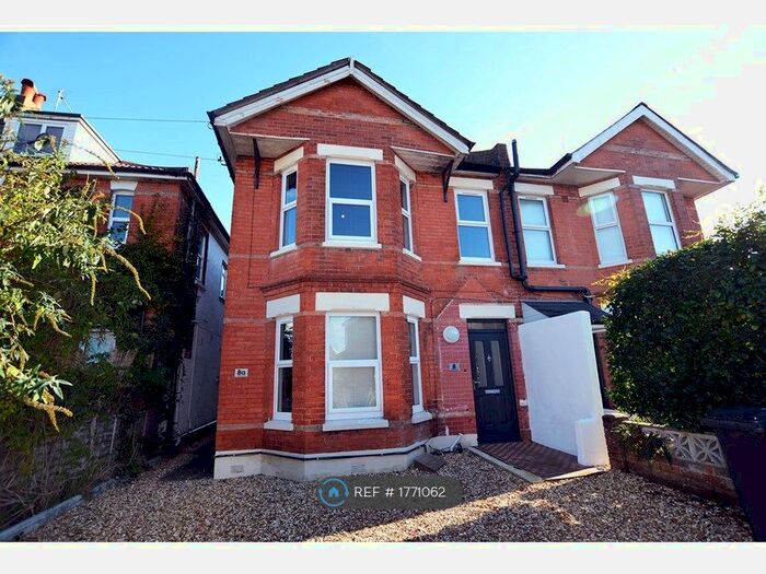 2 Bedroom Flat To Rent In Charminster, Bournemouth, BH3